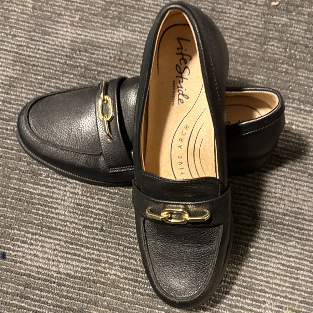 Life Stride Men's Black Loafers with Gold Accent